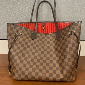 Louis Vuitton Neverfull MM Bag